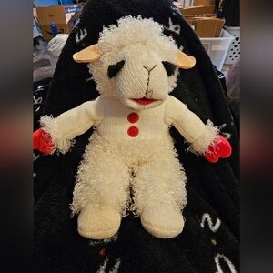 Lamb Chop and Friends Lamb Chop plush 12" Aurora Classic Media Inc. 2004